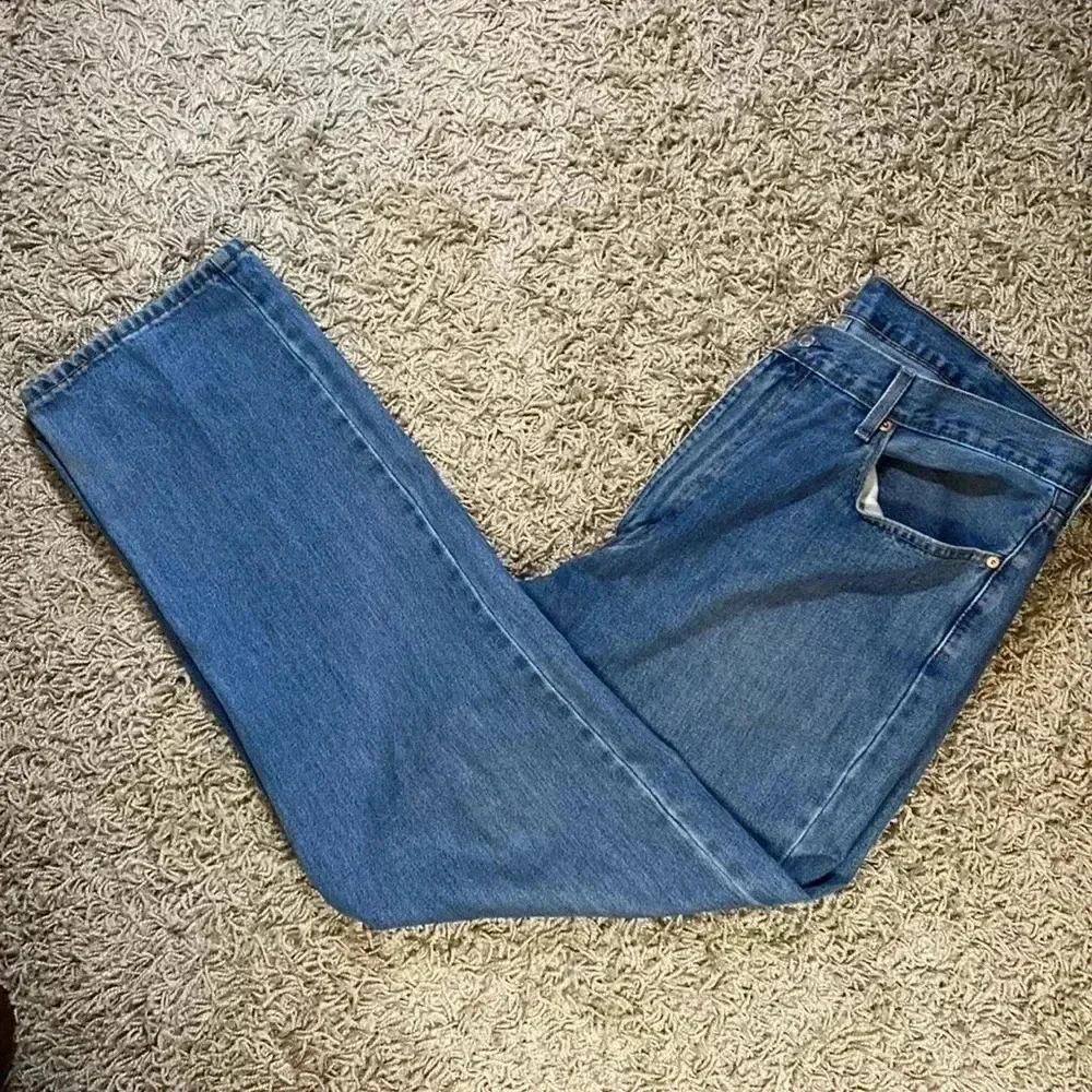 Levi’s‎ Men’s 550 Straight Style, Medium Wash Jean Size 40x32